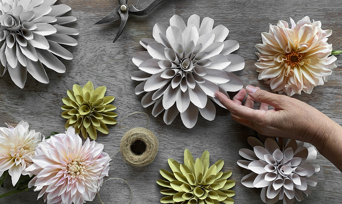 Dalla A allo Zucchero: Fiori di carta crespa: come fare una dalia fiore di  cactus