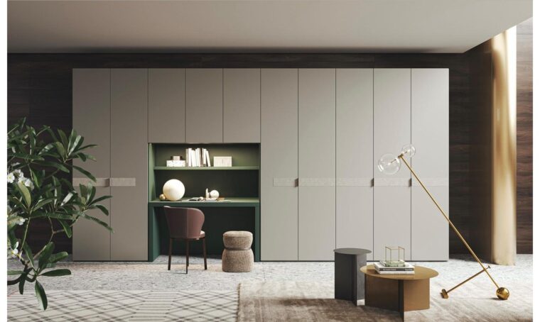Armadio o cabina? Come organizzare il guardaroba